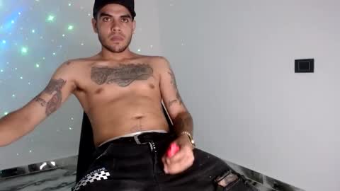 Snapshot of riancum chatting on 05-18-26, 10:37 juan online show from 05-18-26, 10:37