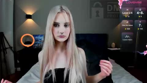 Ria Woods online show from 11-09-25, 05:22