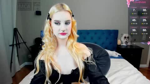 Ria Woods online show from 01-06-26, 06:44