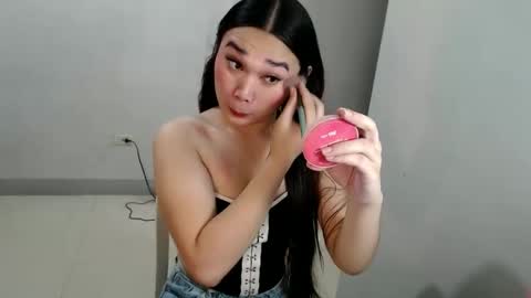 Snapshot of ricaluvzz chatting on 11-25-25, 07:52 RICA online show from 11-25-25, 07:52