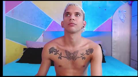 Snapshot of rich_de_la_rosa chatting on 03-06-26, 10:17 rich and kitty online show from 03-06-26, 10:17