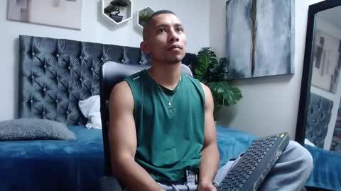 Snapshot of richar_voller chatting on 11-06-25, 11:22 richar_voller online show from 11-06-25, 11:22