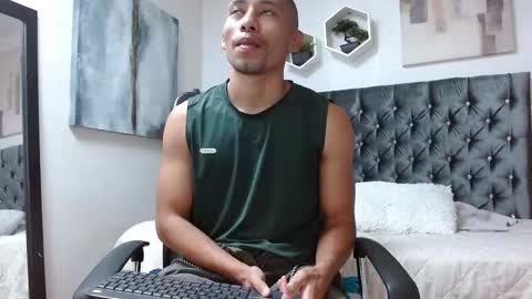 Snapshot of richar_voller chatting on 03-09-26, 11:14 richar_voller online show from 03-09-26, 11:14