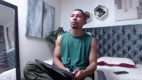 Snapshot of richar_voller chatting on 03-26-26, 11:27 richar_voller online show from 03-26-26, 11:27