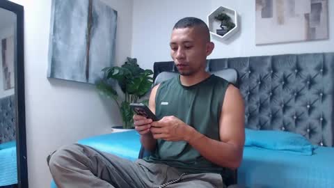 richar_voller online show from 04-08-26, 11:32