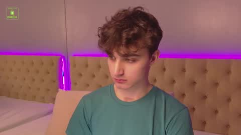 Richard online show from 11-04-25, 03:22