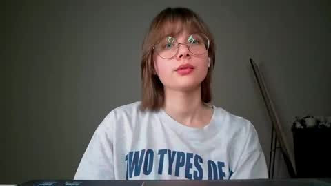 Luna online show from 05-15-26, 06:59