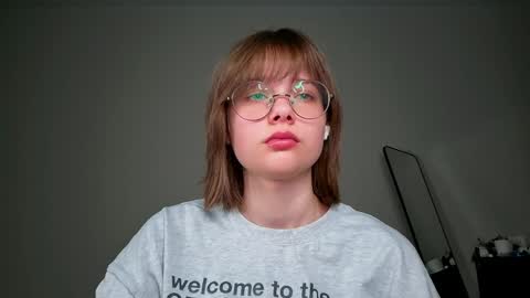Luna online show from 05-17-26, 06:48