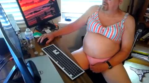 Snapshot of richbuttlonelee chatting on 07-11-26, 04:32 richbuttlonelee online show from 07-11-26, 04:32