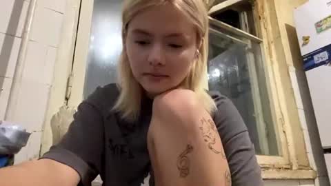 Snapshot of richellearmentrout chatting on 07-21-26, 08:11 jenny online show from 07-21-26, 08:11