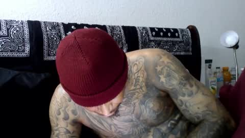 Snapshot of rickavelli chatting on 04-10-26, 05:01 Rick online show from 04-10-26, 05:01
