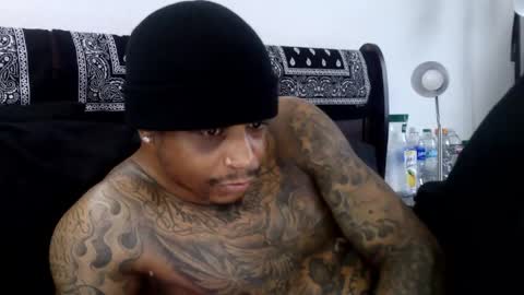 Snapshot of rickavelli chatting on 04-22-26, 02:18 Rick online show from 04-22-26, 02:18