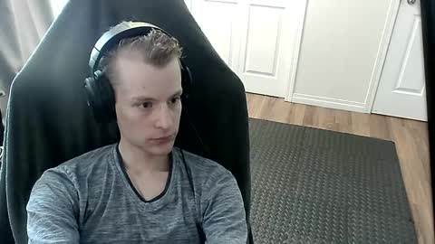 Snapshot of rickgosling chatting on 09-24-25, 07:39 rickgosling online show from 09-24-25, 07:39