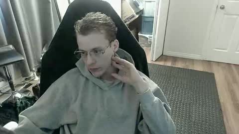 Snapshot of rickgosling chatting on 11-14-25, 04:38 rickgosling online show from 11-14-25, 04:38