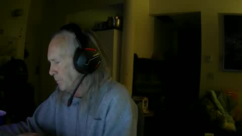 Snapshot of rickl56 chatting on 04-11-26, 01:54 rickl56 online show from 04-11-26, 01:54