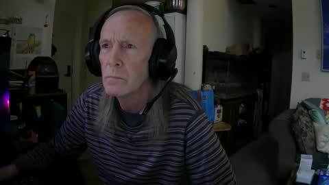 Snapshot of rickl56 chatting on 05-09-26, 08:14 rickl56 online show from 05-09-26, 08:14