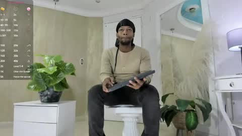 Snapshot of ricobrown777 chatting on 05-05-26, 03:47 RicoBrowm online show from 05-05-26, 03:47