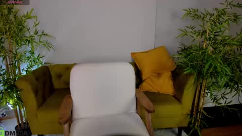 Layla online show from 05-11-26, 02:45