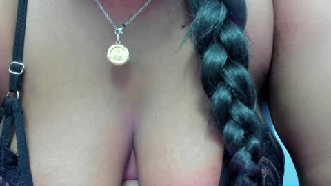 Snapshot of rihanna_abiodun chatting on 12-24-24, 10:49 Rihanna Abiodun online show from 12-24-24, 10:49
