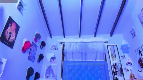 Rihanna hotx online show from 02-09-26, 03:10