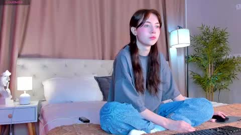 Snapshot of rihanna_walker chatting on 10-19-25, 01:17 rihanna_walker online show from 10-19-25, 01:17