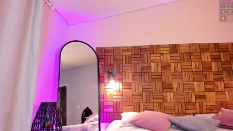 Sara online show from 02-22-25, 10:07