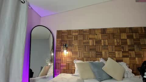 Sara online show from 10-04-25, 10:02