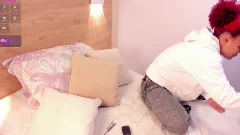 Snapshot of rihannadeep chatting on 03-06-26, 10:01 Sara online show from 03-06-26, 10:01