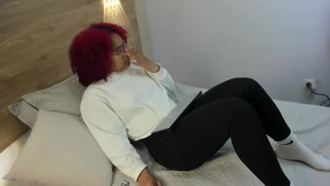 Snapshot of rihannadeep chatting on 03-15-26, 11:05 Sara online show from 03-15-26, 11:05