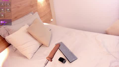 Snapshot of rihannadeep chatting on 03-25-26, 10:21 Sara online show from 03-25-26, 10:21