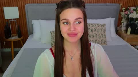 Snapshot of rihannariley chatting on 11-01-25, 05:04 Rihanna online show from 11-01-25, 05:04