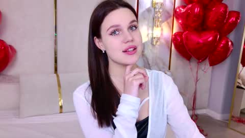 Rihanna online show from 02-06-26, 05:27