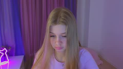 Rina online show from 10-19-25, 08:42