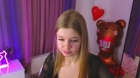 Rina online show from 02-08-26, 09:18