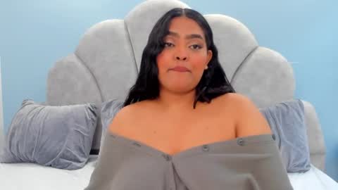 riley_dolly online show from 07-19-26, 05:00