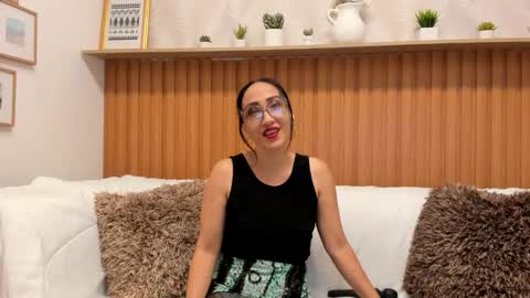 Oriana online show from 06-11-26, 01:31