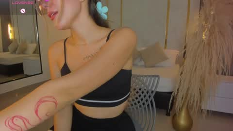 Snapshot of riley_sierra chatting on 04-07-26, 12:49 Riley Sierra online show from 04-07-26, 12:49