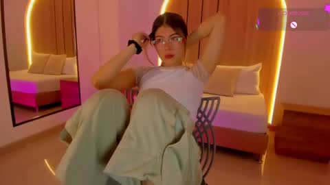 Riley Sierra online show from 06-24-26, 12:48