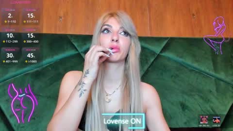 rileylannax online show from 05-18-26, 04:07
