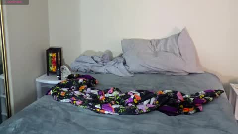 Riley  Logan online show from 04-19-26, 09:50