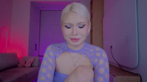 rileymee online show from 10-04-25, 01:09