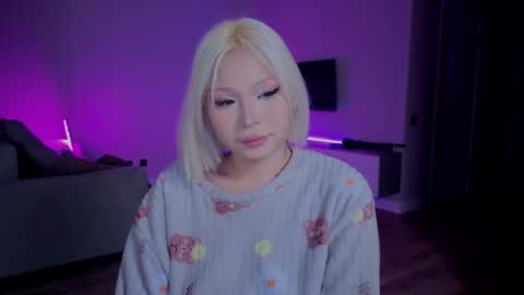 rileymee online show from 11-22-25, 01:15