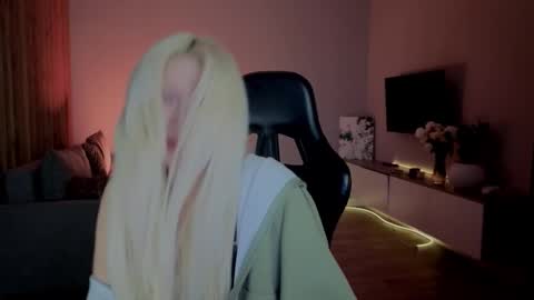 rileymee online show from 01-14-26, 03:12