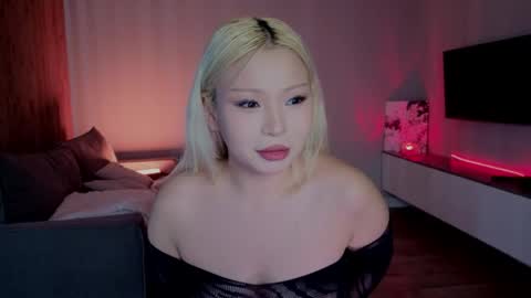 rileymee online show from 04-08-26, 03:17