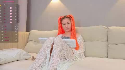 Chloe online show from 09-17-25, 05:14