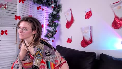 Snapshot of rin_skylar chatting on 12-23-24, 10:32 Rin online show from 12-23-24, 10:32
