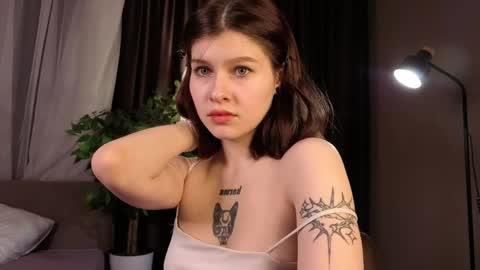 Hi Rina and April are here Glad to see you in our room  PVT is open online show from 05-07-26, 03:28