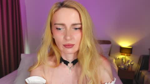 Snapshot of rinacandy chatting on 02-02-25, 05:21 SweetRina online show from 02-02-25, 05:21