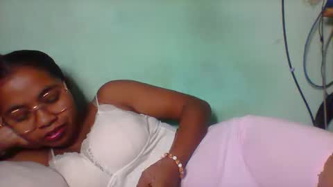 rinah856024 online show from 05-07-26, 09:14