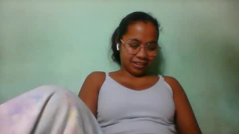 Snapshot of rinah856024 chatting on 05-22-26, 04:12 rinah856024 online show from 05-22-26, 04:12